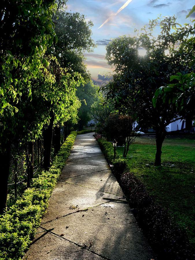 Sunita Corbett Retreat Hotel Dhikuli Exterior photo